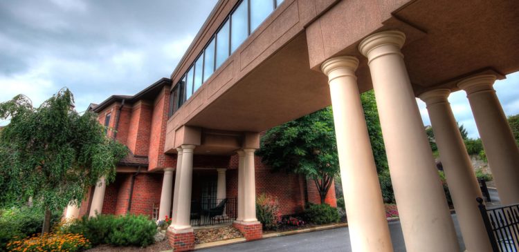 BrooklinePinecastle_Slider